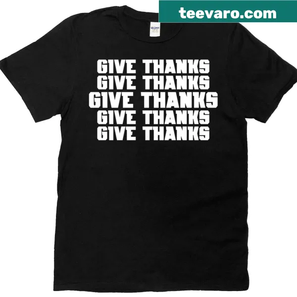T-shirt with the uplifting phrase 'Give Thanks' for celebrating gratitude
