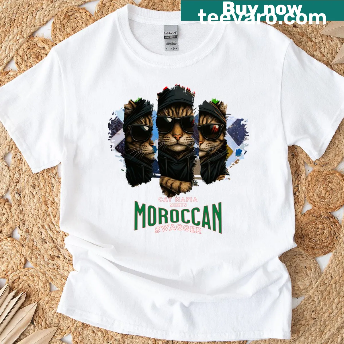 Cartoon cat in gangster look on Moroccan style T-shirt — on a men's t-shirt