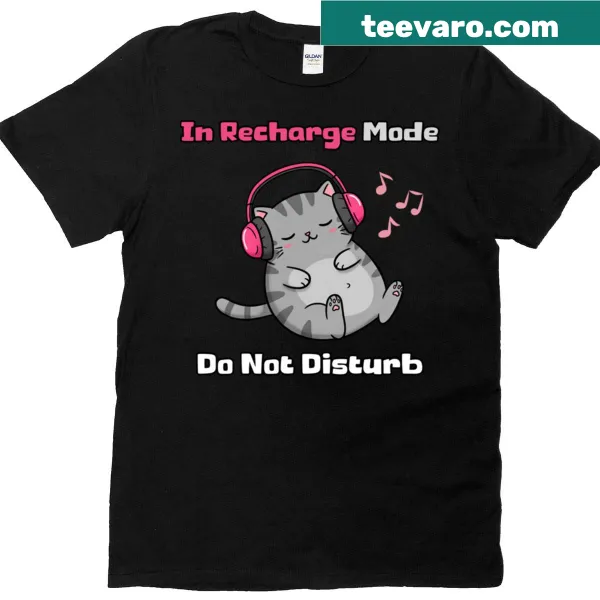 T-shirt with a relaxing cat in headphones illustration