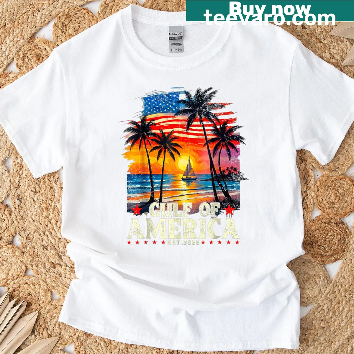 Retro design of the American flag with Gulf of Mexico backdrop — on a men's t-shirt