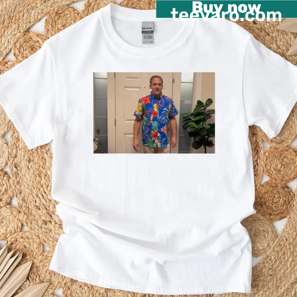 Hawaiian T-shirt with palm shadow print, short sleeves and button down