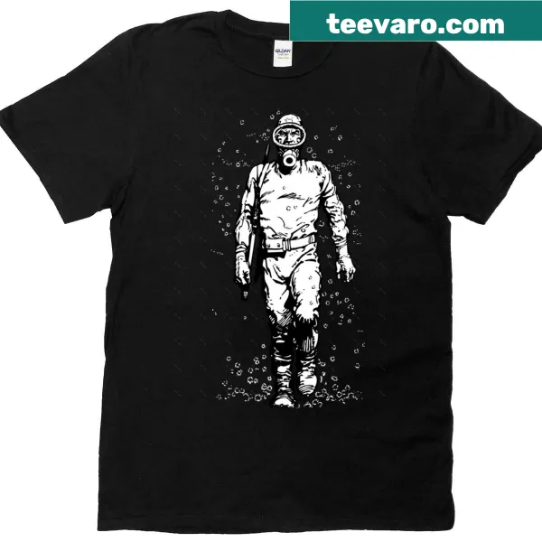 Oversized t-shirt featuring El Eternauta artwork