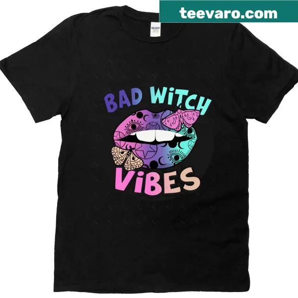 Oversized Halloween T-shirt with 'Bad Witch Vibes' graphic