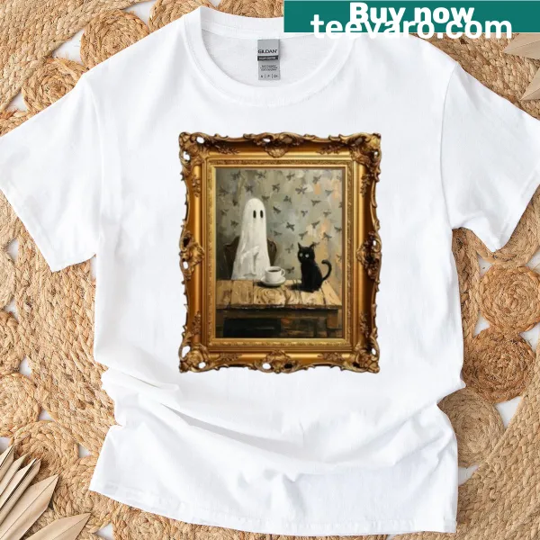 T-shirt featuring a charming graphic of breakfast items