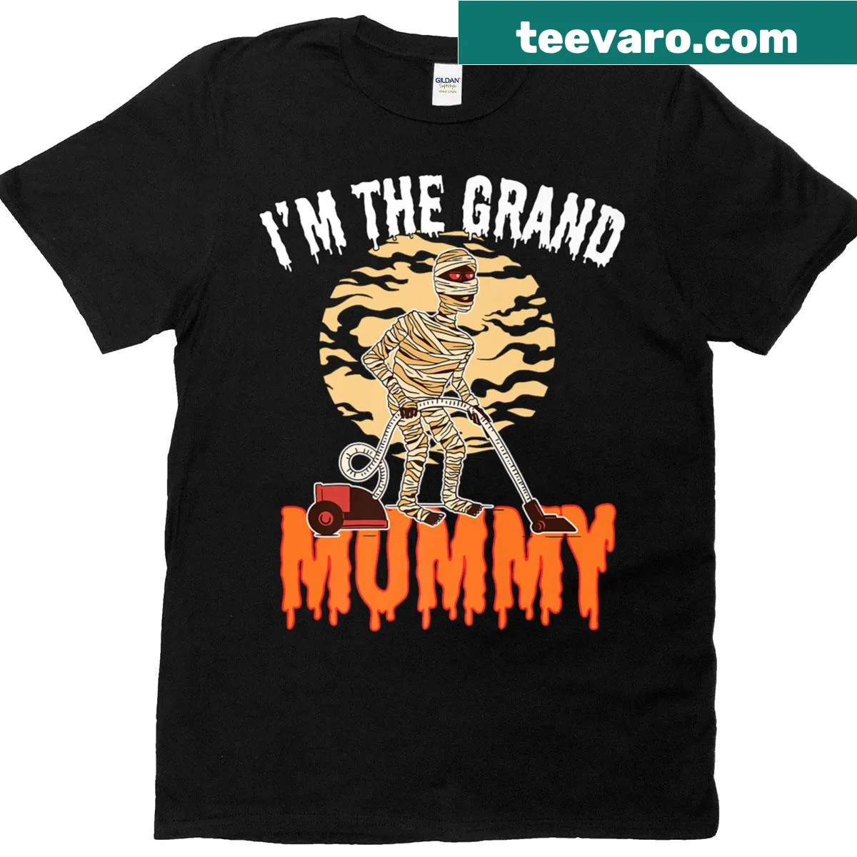 Humorous Grand Mummy Halloween text t-shirt for grandmas — on a men's t-shirt