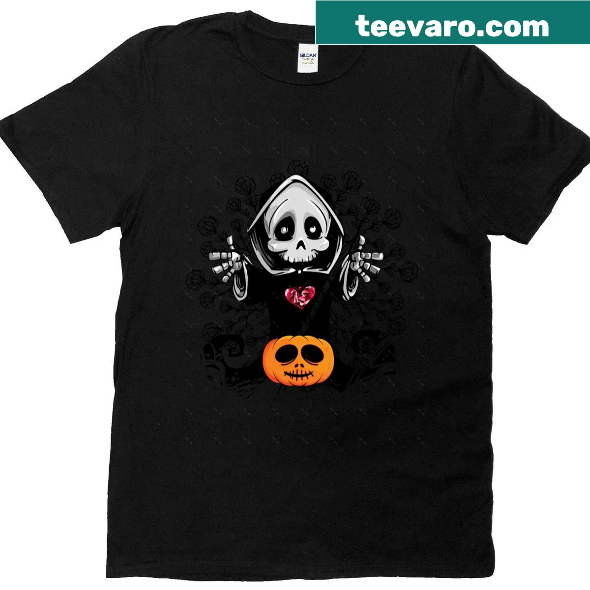 Oversized T-shirt with vintage floral ghost and pumpkin graphic — on a men's t-shirt