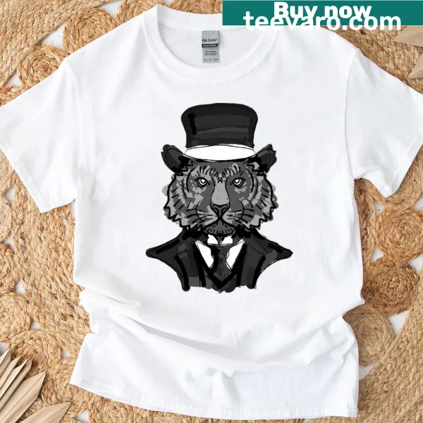 Silhouette of a tiger on a black and white t-shirt