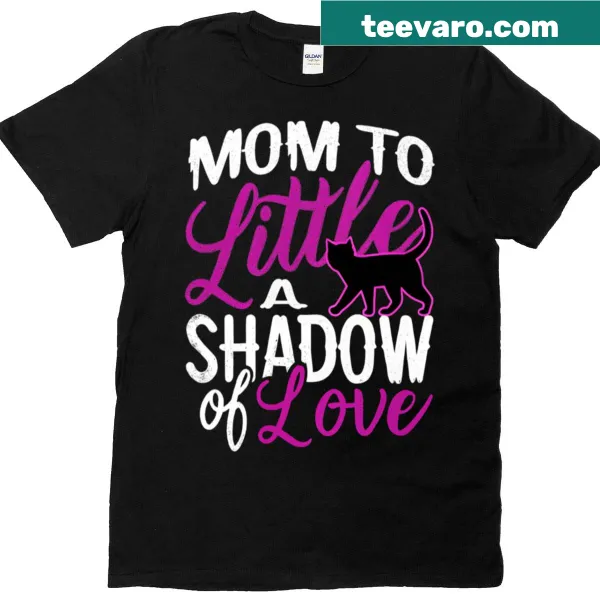 Cute T-shirt that reads 'Best Cat Mom' with playful design.