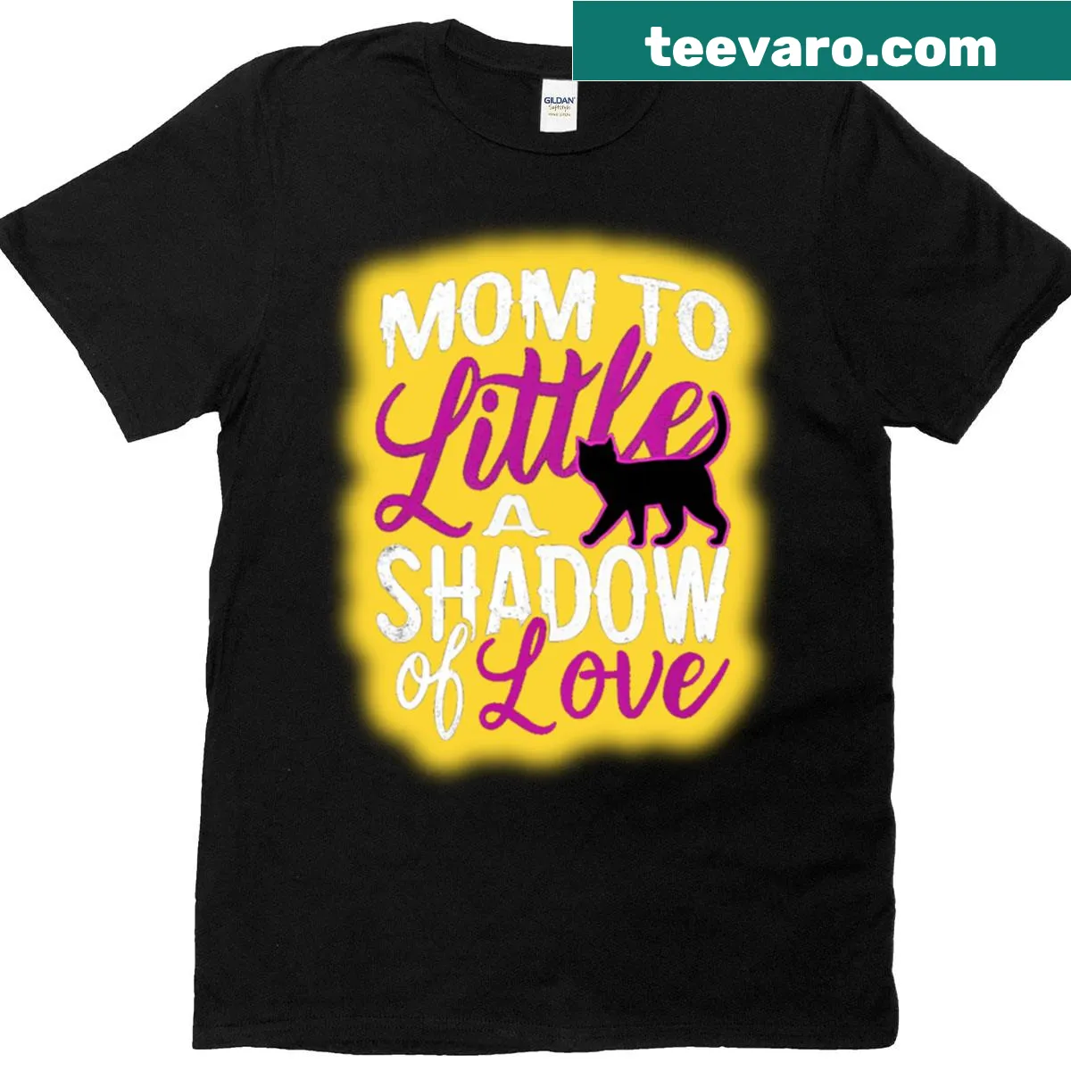 Giftable Best Cat Mom t-shirt featuring a cute design for cat lovers. — on a men's t-shirt