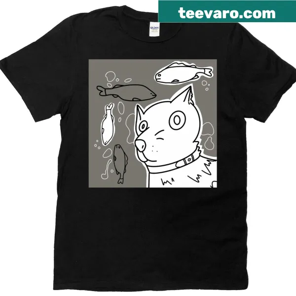 Illustration of a dazed cat looking at swimming fish on a t-shirt.