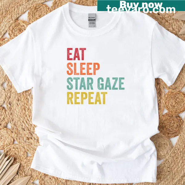 T-shirt with a playful star-gazing mantra