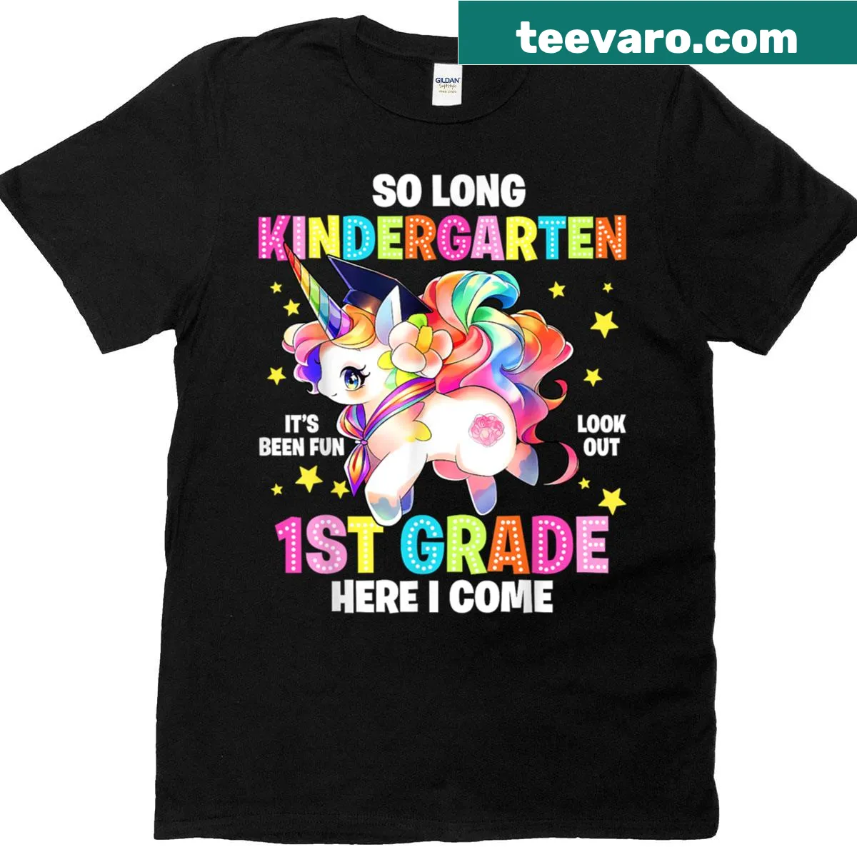 Unicorn design celebrating kindergarten graduation for girls — on a men's t-shirt