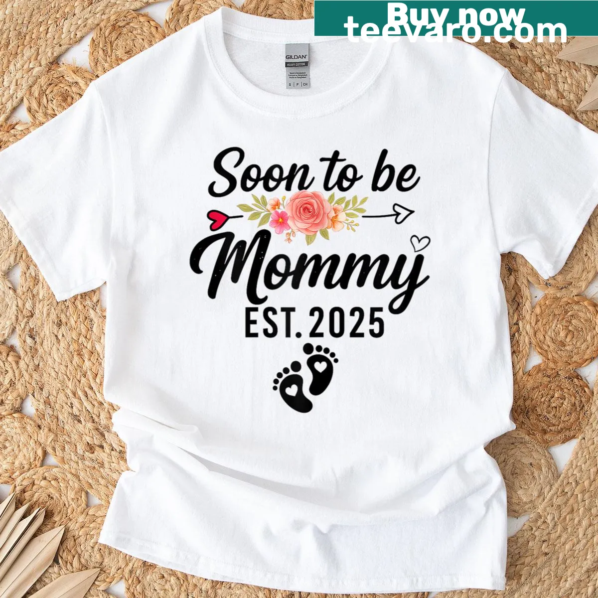 Soon to be Mommy 2025 T-shirt for first time moms — on a men's t-shirt