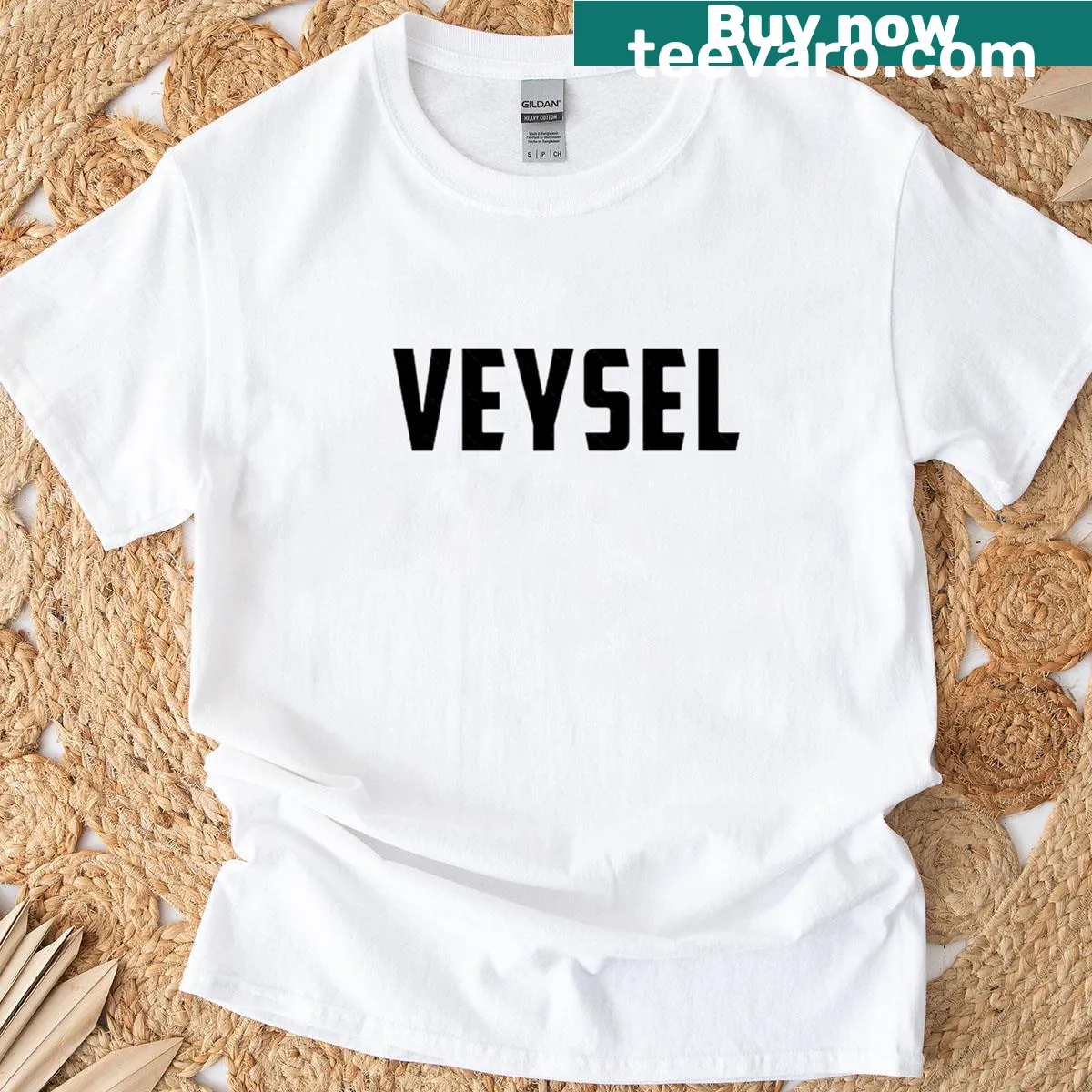 Bold illustration of Veysel the rapper on a black T-shirt — on a men's t-shirt
