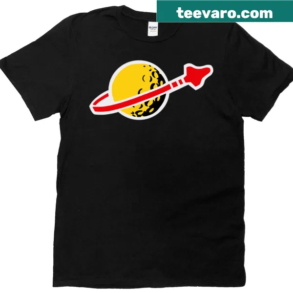 Oversized T-shirt with an 80s inspired space logo design.