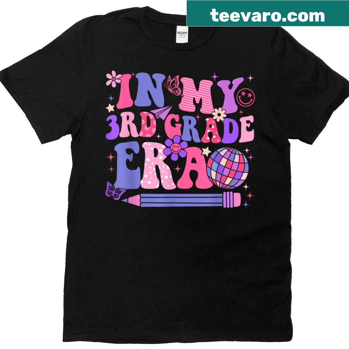 Back to school t-shirt for third grade teachers and students — on a men's t-shirt