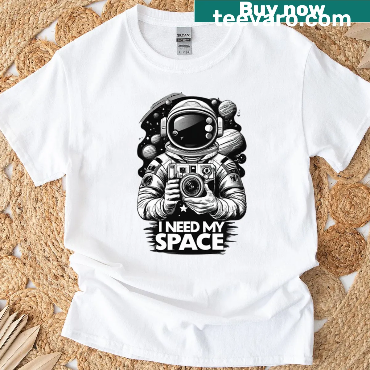 Illustration of an astronaut with a camera on a T-shirt — on a men's t-shirt