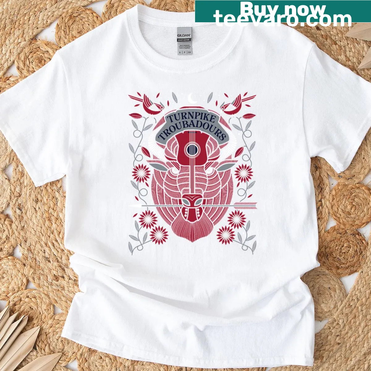 Oversized T-shirt with a buffalo and flower illustration — on a men's t-shirt