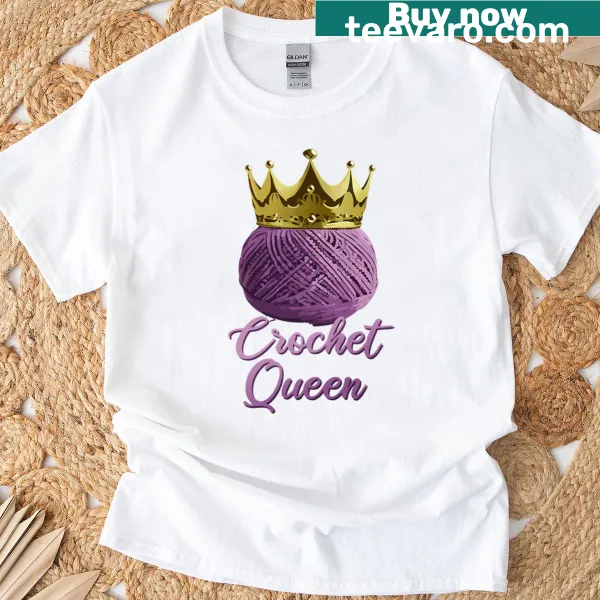 Oversized t-shirt for crochet enthusiasts with fun yarn graphic
