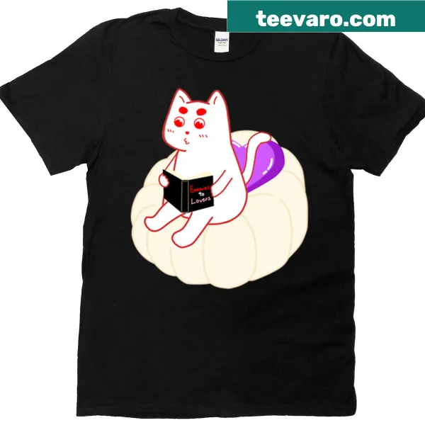 Cute t-shirt with a white cat reading an 'enemies to lovers' book