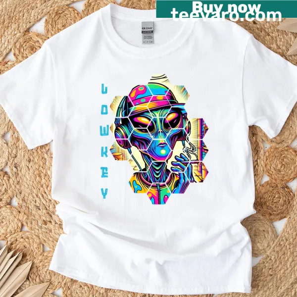 Cartoon alien design on a street art-inspired t-shirt
