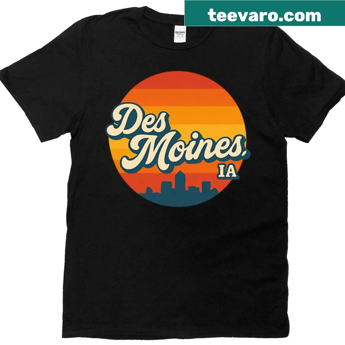 Des Moines Iowa vintage sunset skyline t-shirt with retro design — on a men's t-shirt