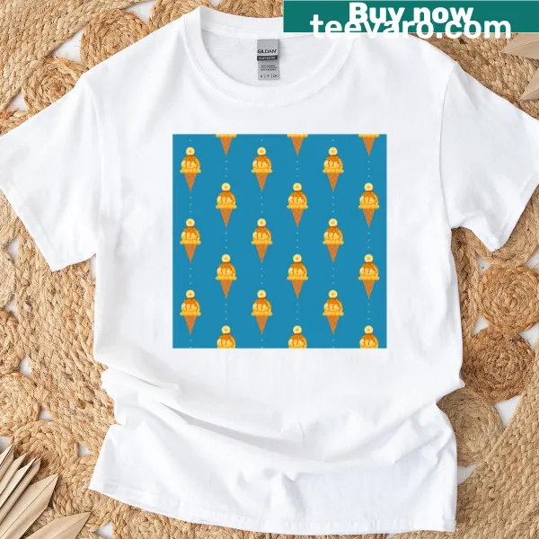 T-shirt with a playful pattern of peanut butter and banana ice cream