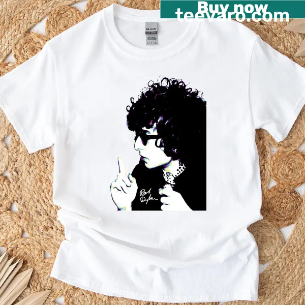 Pop art T-shirt featuring Bob Dylan design