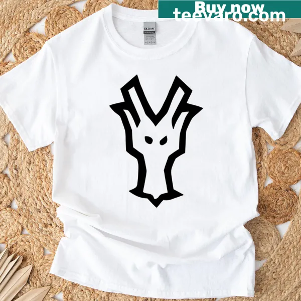 Illustrated Dragon Lair scene on a Skyrim-themed t-shirt