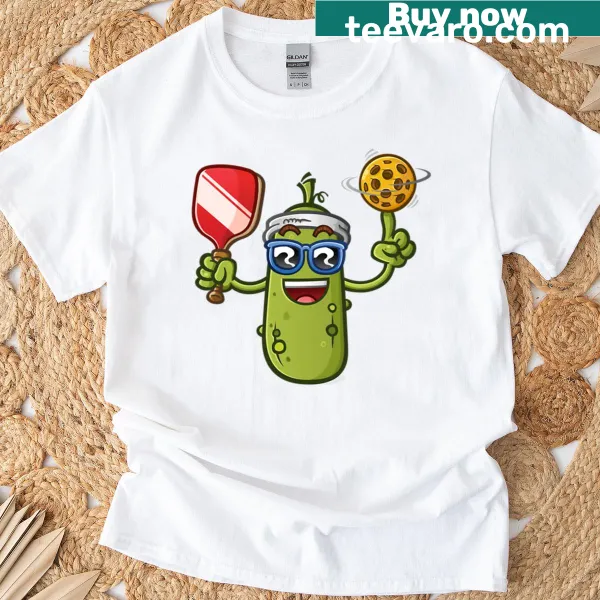 Fresh crunchy pickle graphic T-shirt