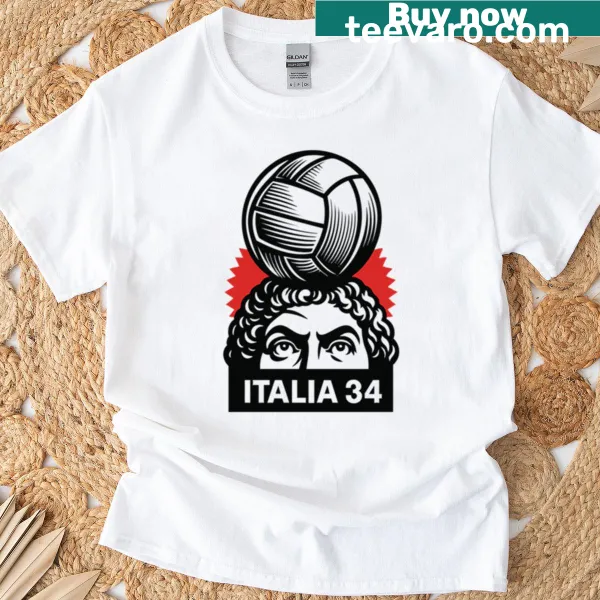 T-shirt featuring the phrase 'Campionato Mondiale Di Calcio Italia.'