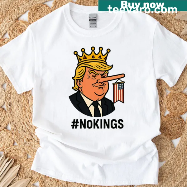Anti Trump t-shirt with the phrase 'King Trump The Liar' and 'No Kings'