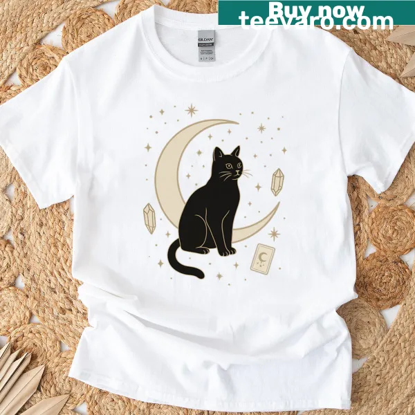 Illustrative t-shirt with a black cat on a crescent moon