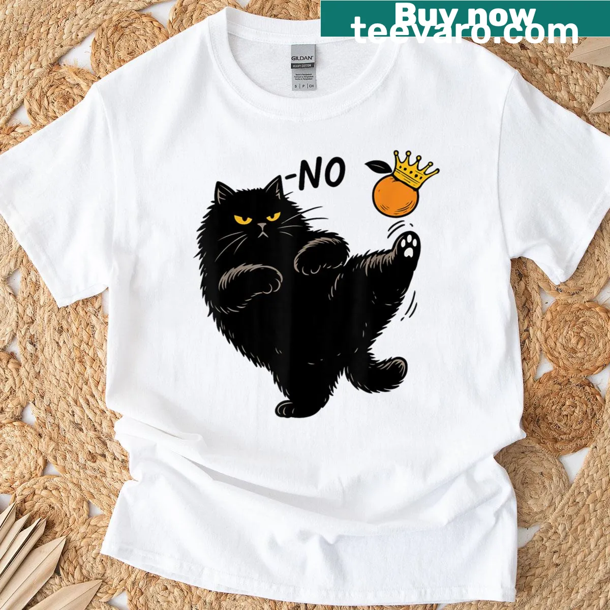 Graphic t-shirt with black cat and 'No Kings In America' text — on a men's t-shirt