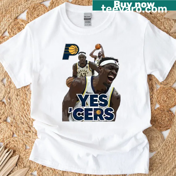 Oversized T-shirt featuring Pascal Siakam of the Indiana Pacers