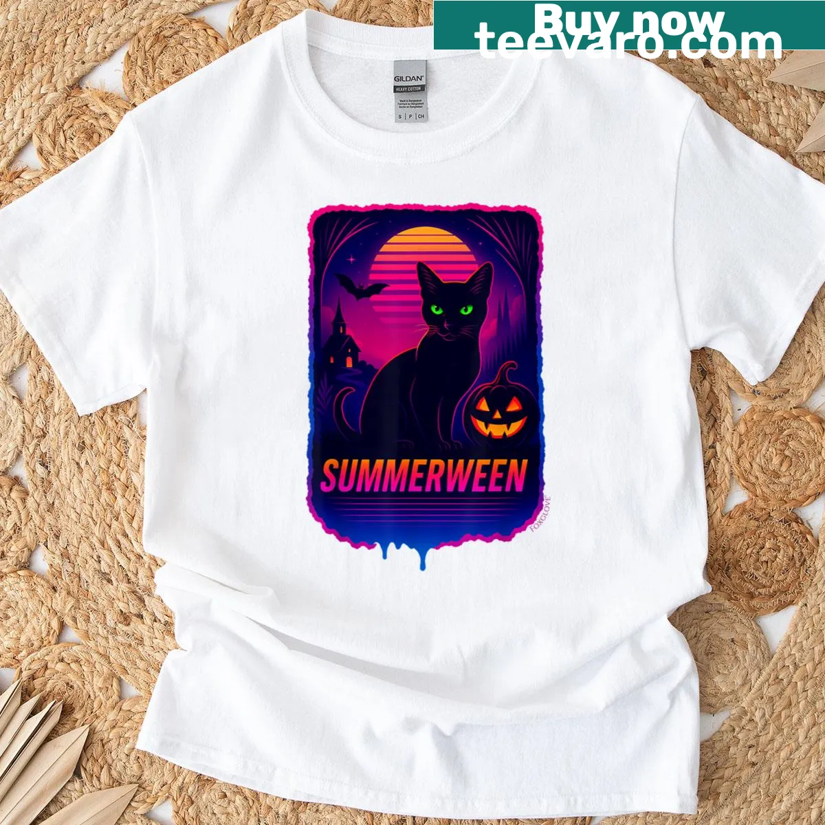 Cute retro black cat design in a synthwave style — on a men's t-shirt