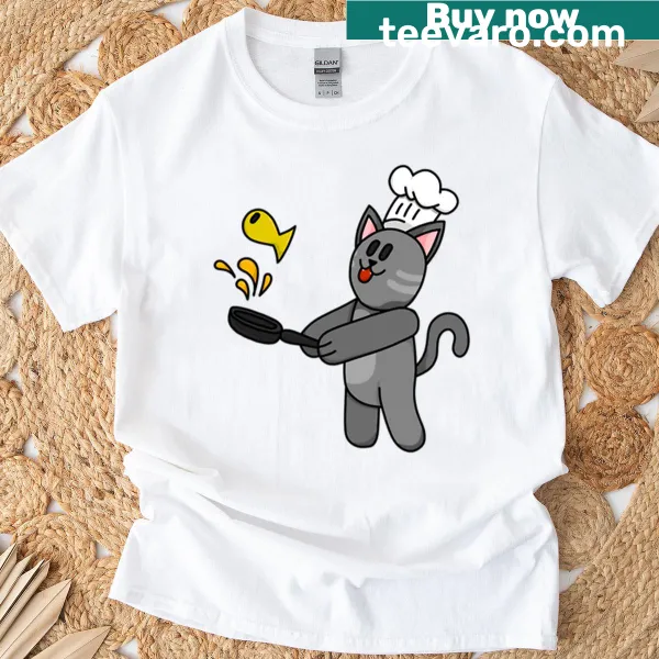 Oversized T-shirt featuring a cat in a chef's hat design