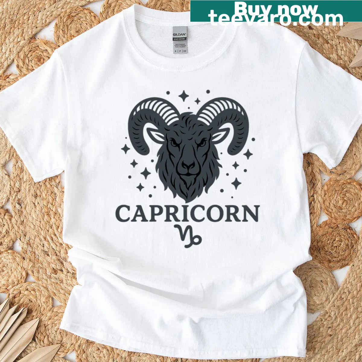 Oversized T-shirt featuring Capricorn dates and symbol — on a men's t-shirt