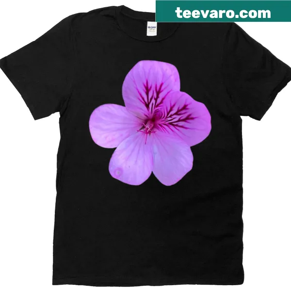 Cranes-bill floral graphic on t-shirt