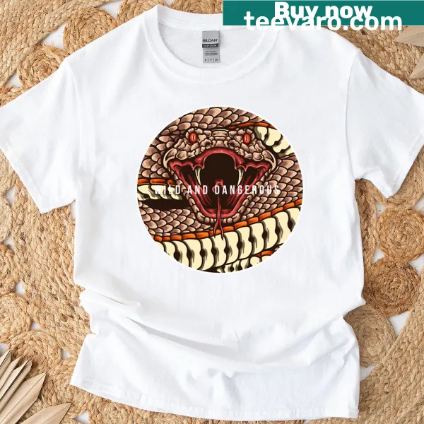 Illustration of a wild and dangerous snake T-shirt