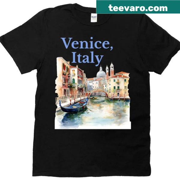 Oversized t-shirt with a watercolor illustration of Venice cityscape
