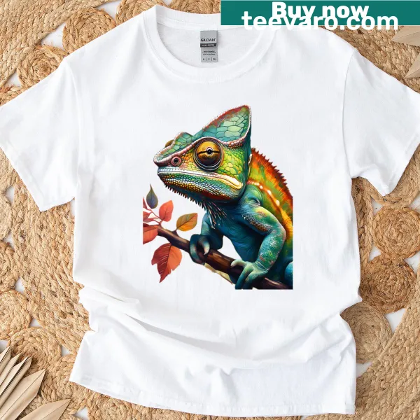 Close-up chameleon illustration on T-shirt, showcasing intricate scales