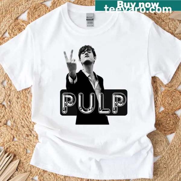Graphic logo featuring stylish text on Bande De Logo De Pulp T-shirt