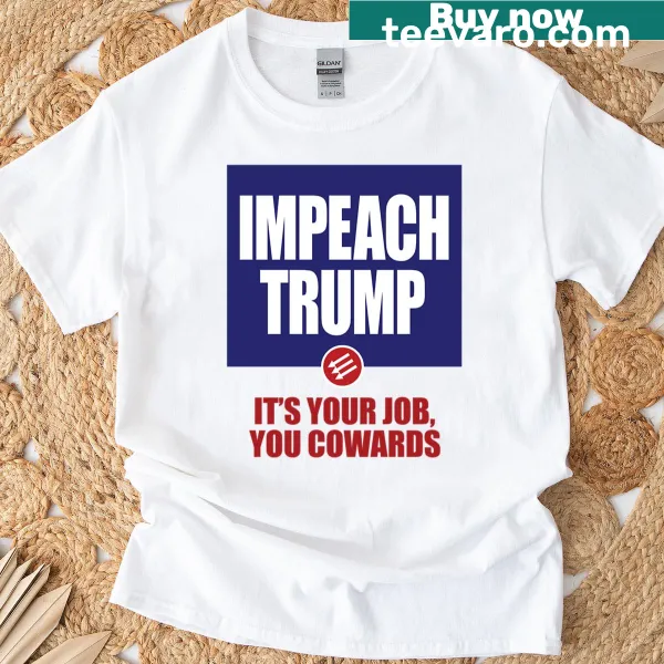 T-shirt with the phrase 'Impeach Trump' in bold typography