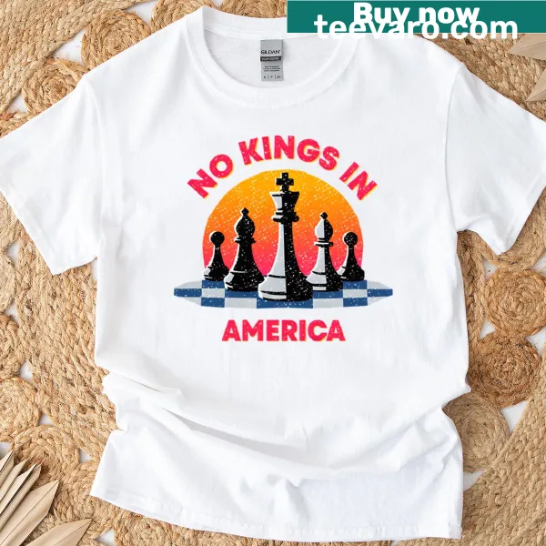 T-shirt with text No Monarchs Allowed