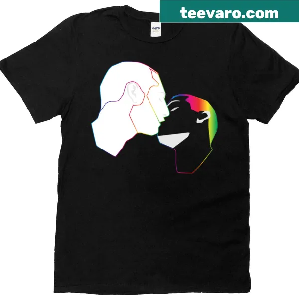 T-shirt with the word 'Kiss' in colorful rainbow typography