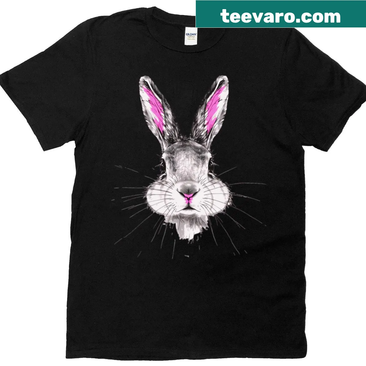 Illustration of a beautiful bunny on a casual t-shirt — on a men's t-shirt