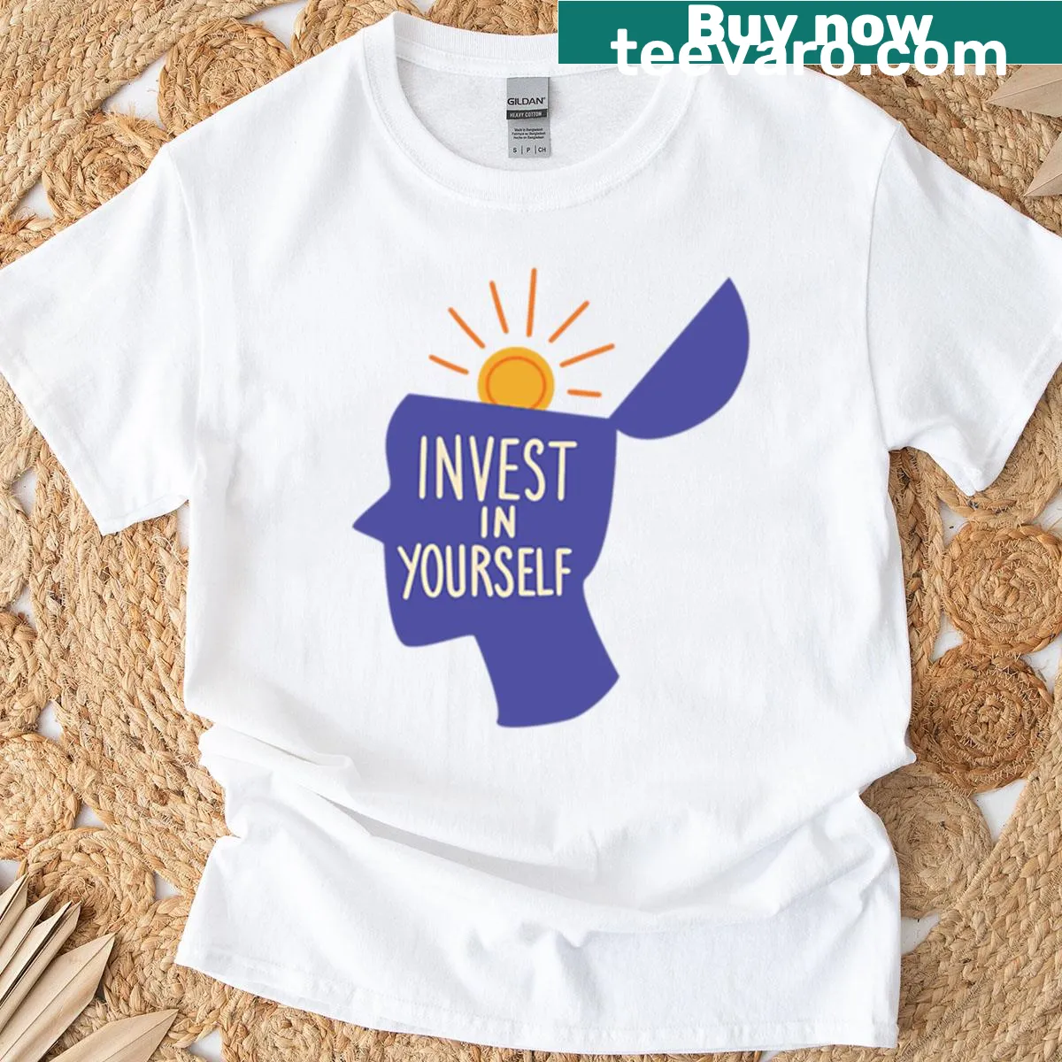 Inspirational T-shirt with sun and open mind illustration — on a men's t-shirt
