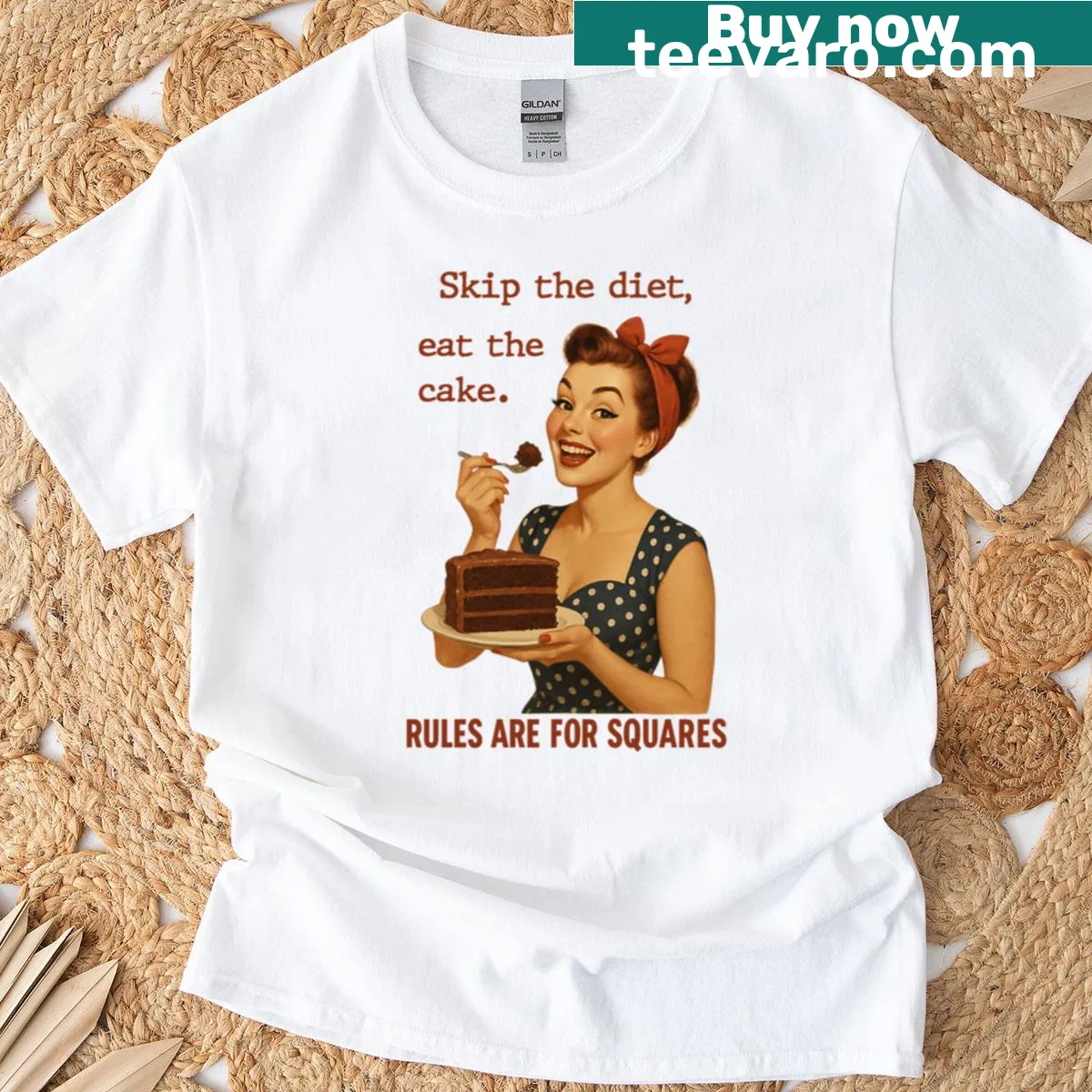 Vintage-style T-shirt with a humorous cake slogan in retro design. — on a men's t-shirt