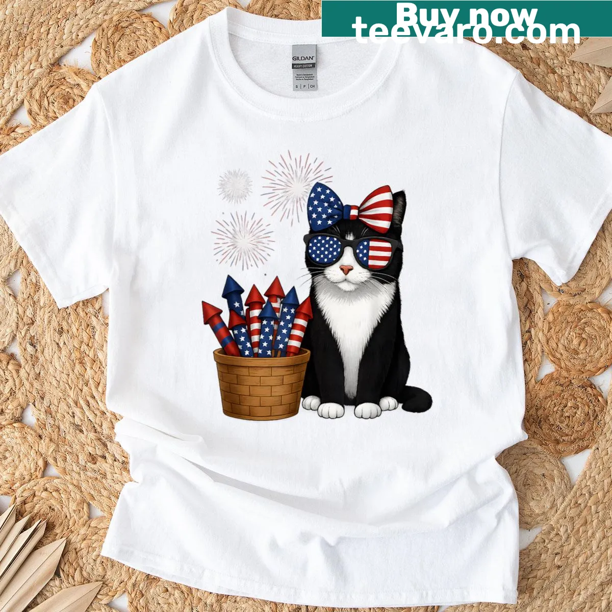 Funny cat graphic with American flag elements for 4th of July — on a men's t-shirt